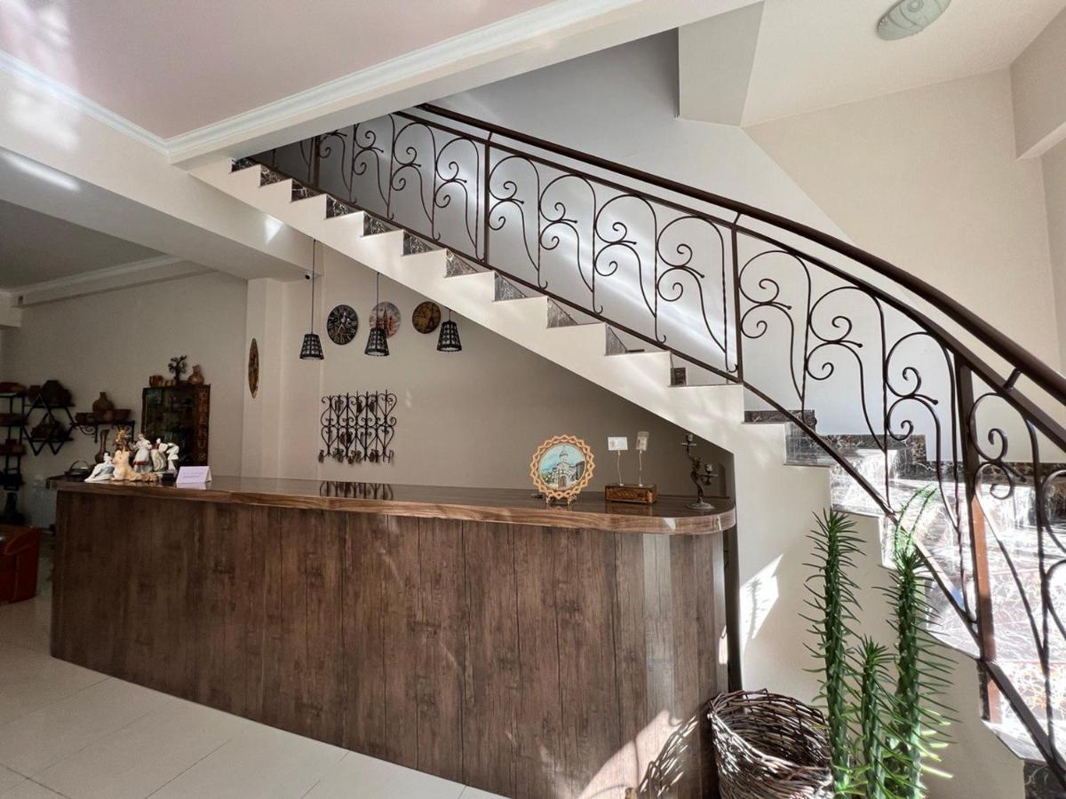 Mthnadzor Hotel Goris Luaran gambar